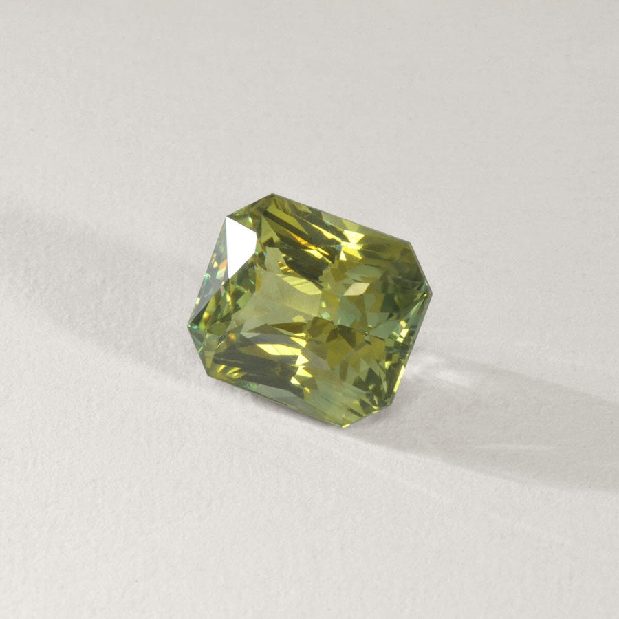 Loose Gemstone - Green Sapphire