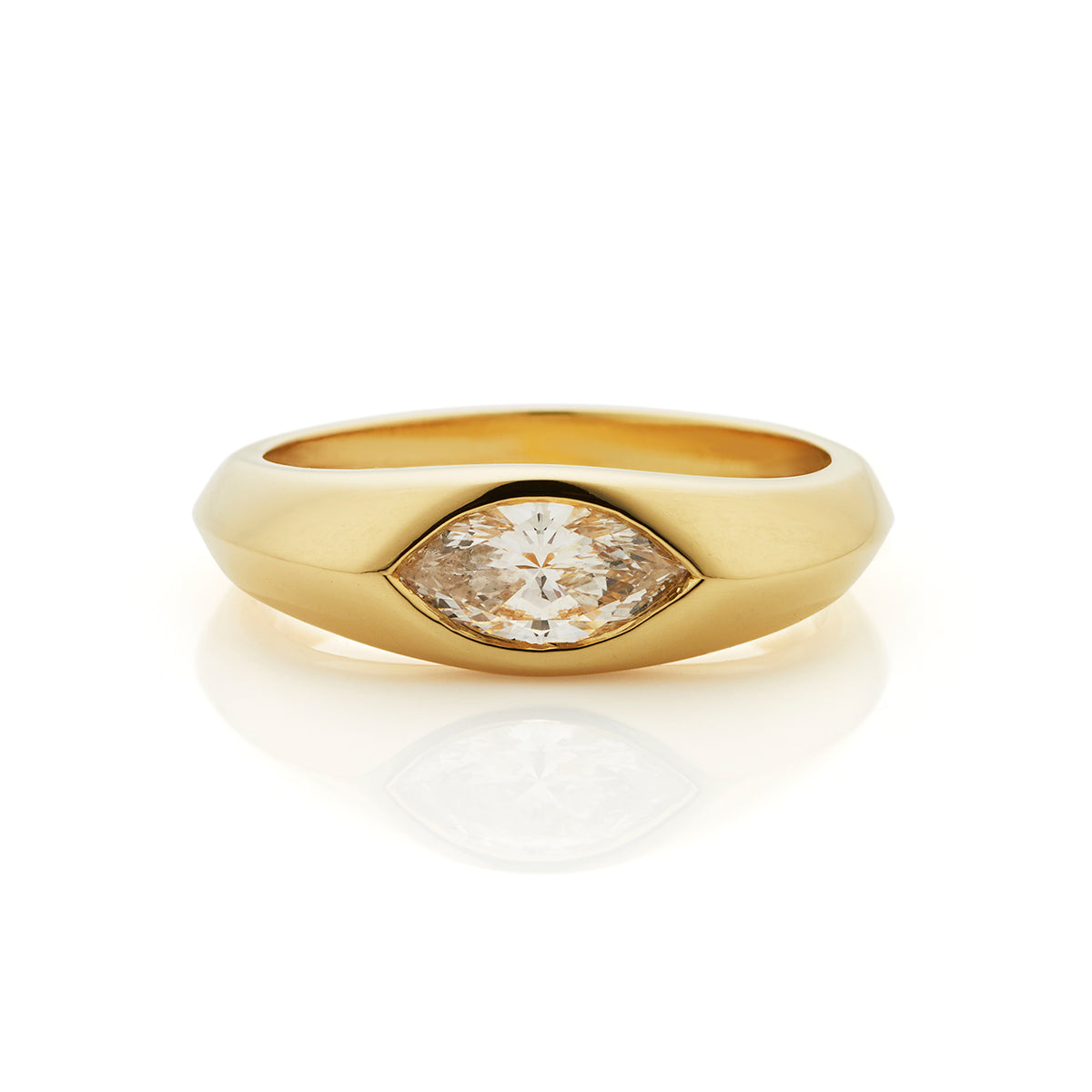 Vada East-West Solitaire – Jewellers Workshop