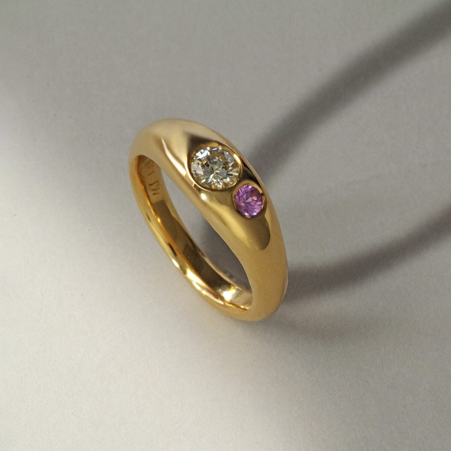 Diamond and Sapphire Dome in 18ct Gold.