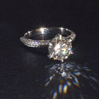 Round Brilliant Cut Diamonds Platinum Ring